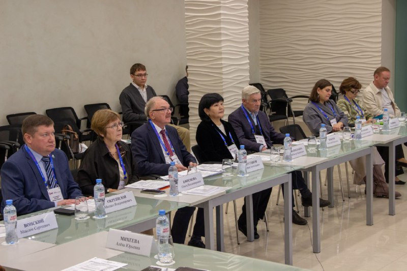 Во ВНИИМ им. Д.И. Менделеева состоялось заседание ТК 1.8 «Физикохимия» КООМЕТ