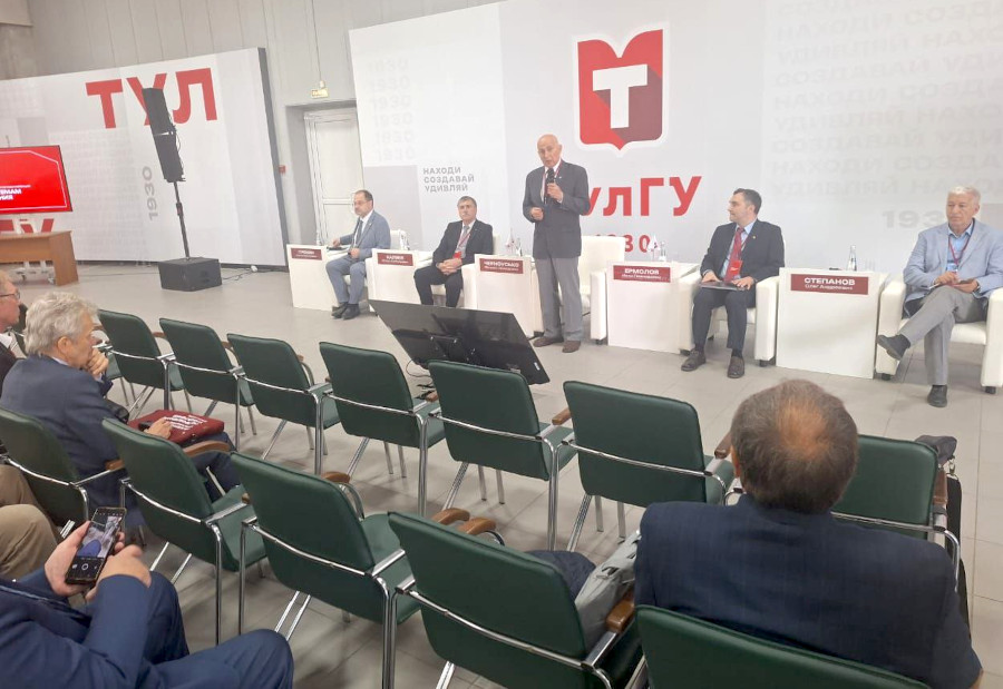 Руководитель ВНИИМ им. Д.И. Менделеева представил потенциал отраслевого Научного совета РАН Руководитель ВНИИМ им. Д.И. Менделеева представил потенциал отраслевого Научного совета РАН