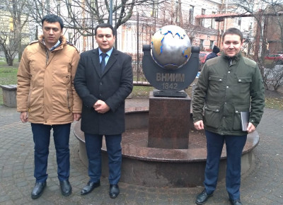 Делегация Узбекского национального института метрологии посетила ВНИИМ